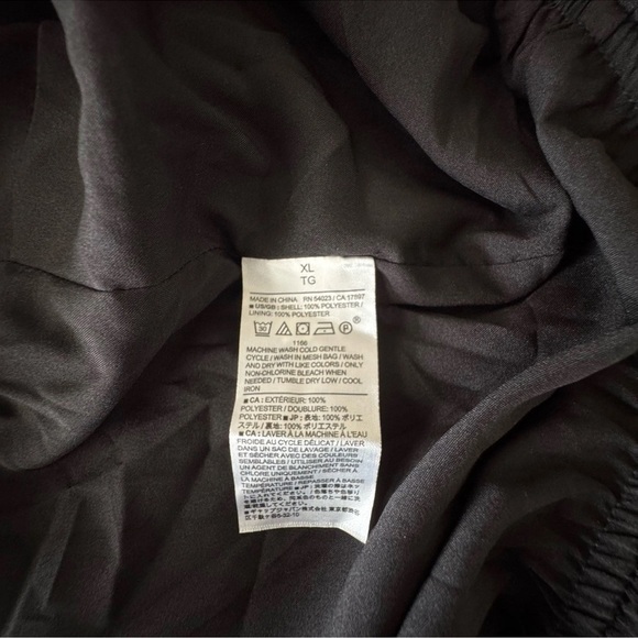 BANANA REPUBLIC $100 CROPPED WRAP PLEATED BLOUSE Black Balloon 3/4 Sleeves SZ XL - Picture 7 of 8